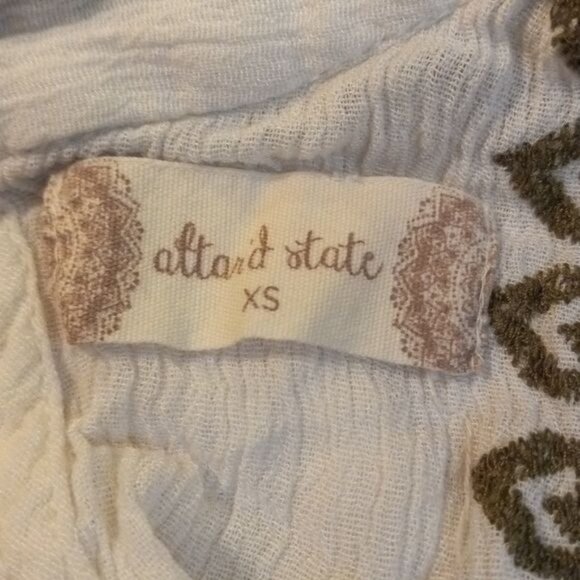 Altard State XS Embroidered Top Open Back Hi-Low Crinkle Broomstick Cream Green - Picture 9 of 11